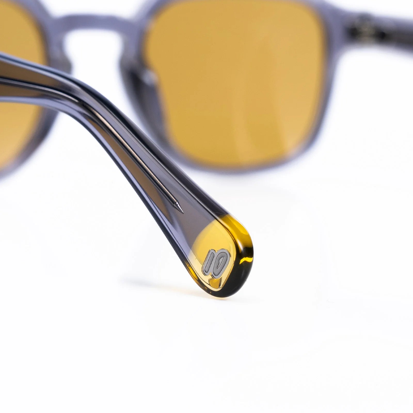Las Calidosas Gray - Lente Amarillo