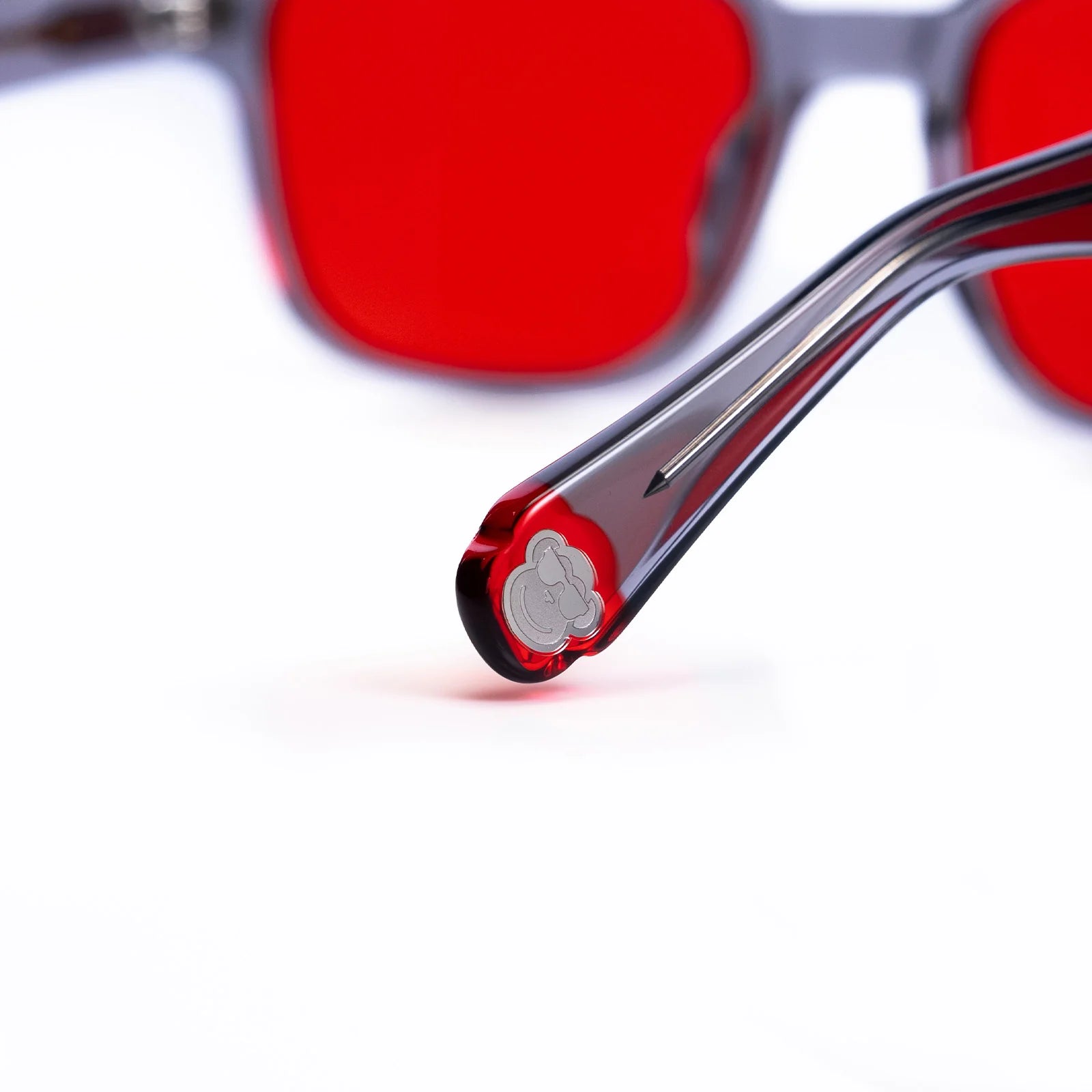 Las del Mago Gray - Lente Rojo