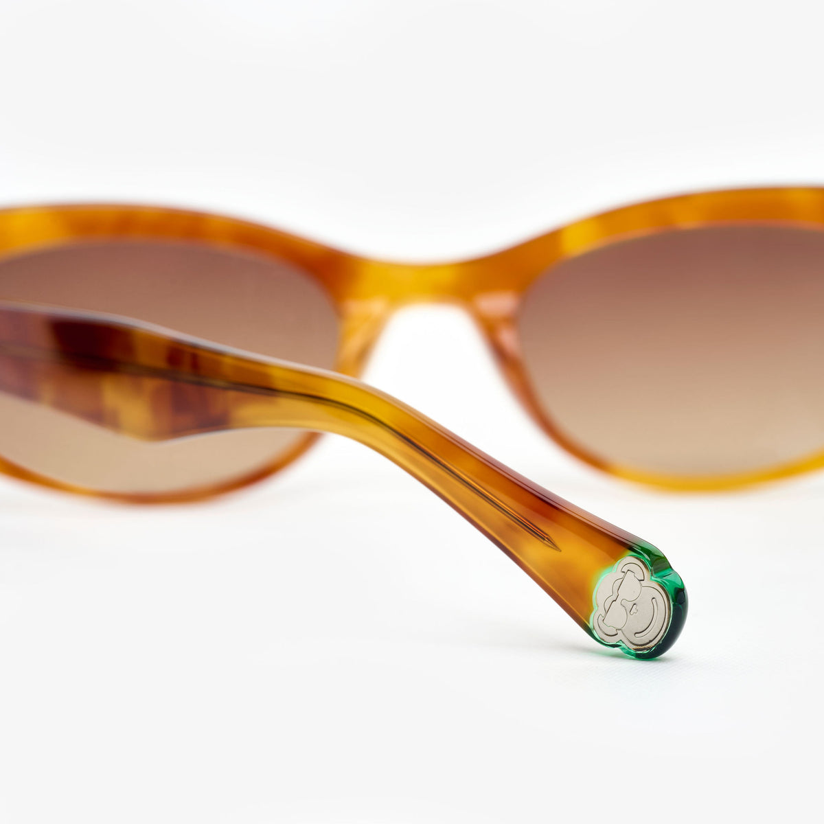 Gafas Sajú M52 Sol (M52C201S) — detalle