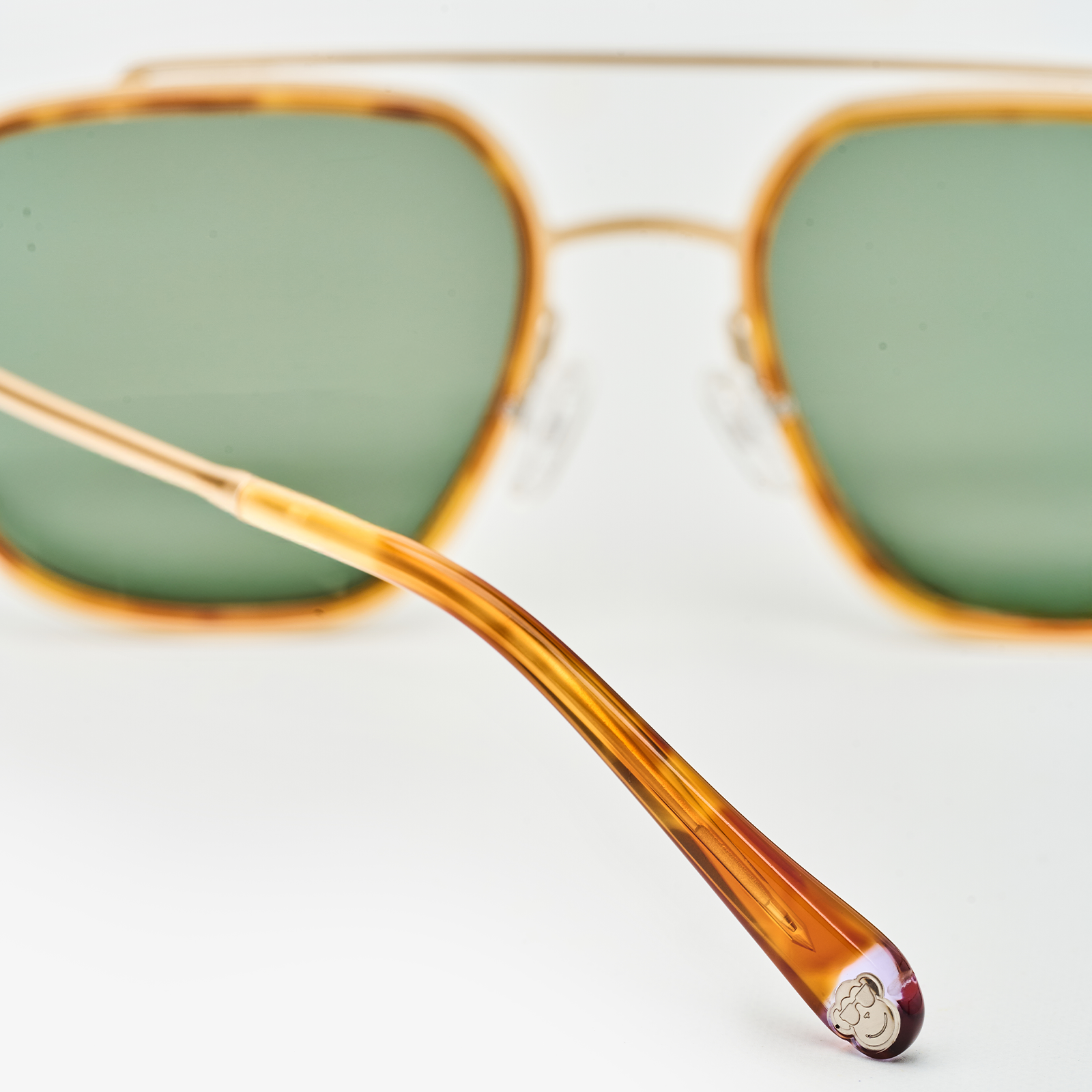 Poolside Golden