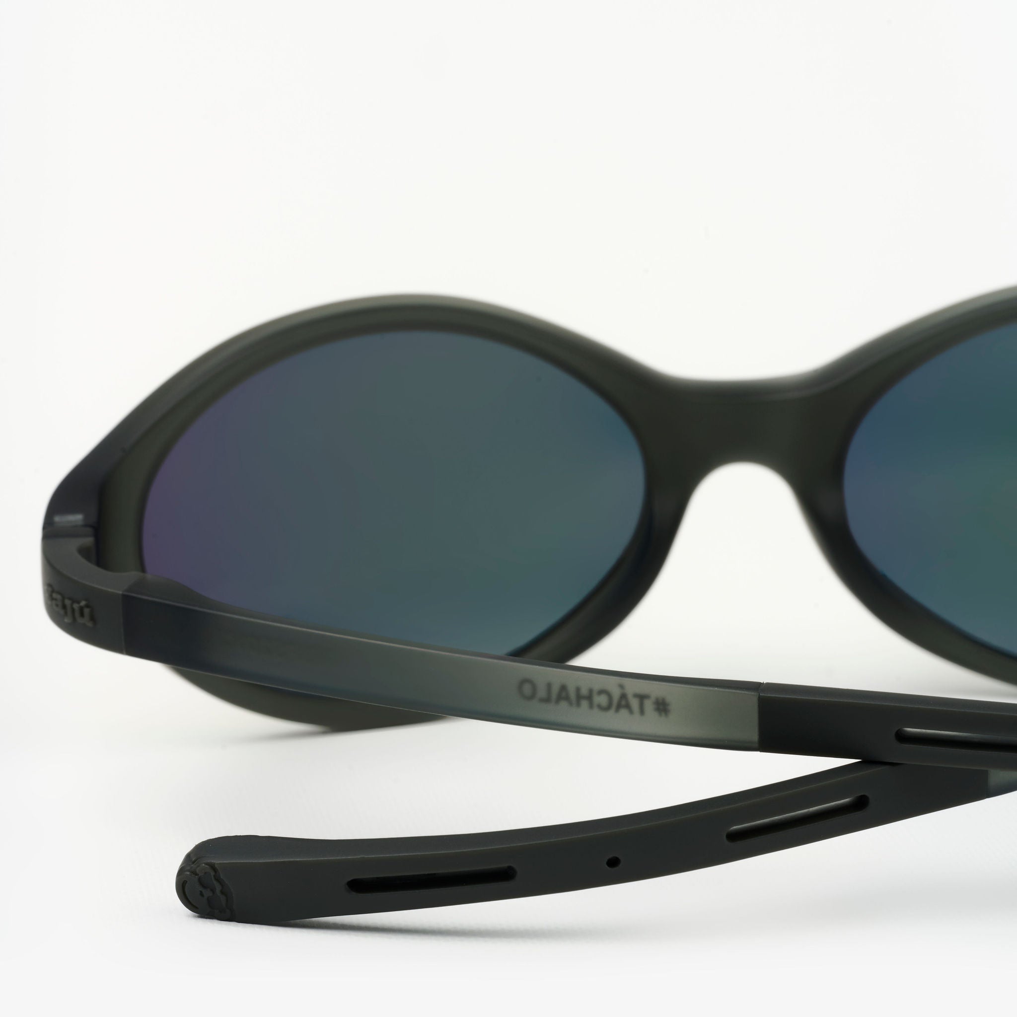 Sierra Gravel — gafas de sol de Sajú con filtro UV400 y sistema Grip antideslizante