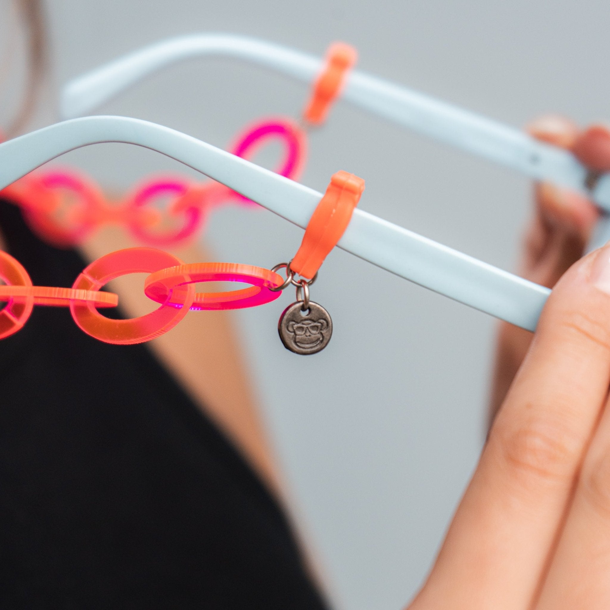 Cuelga Gafas Urban - Sajú Colombia