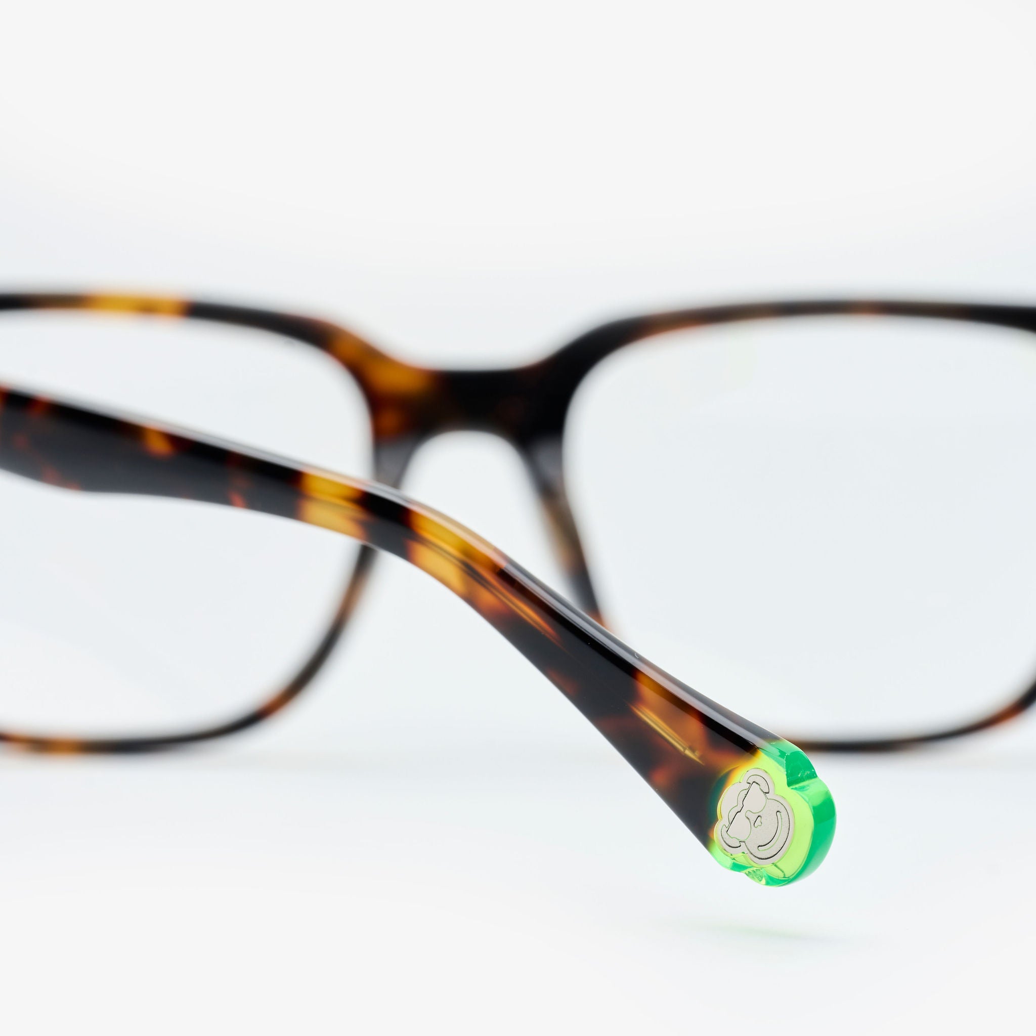 Ivy Dark Brown Formuladas - Sajú Colombia