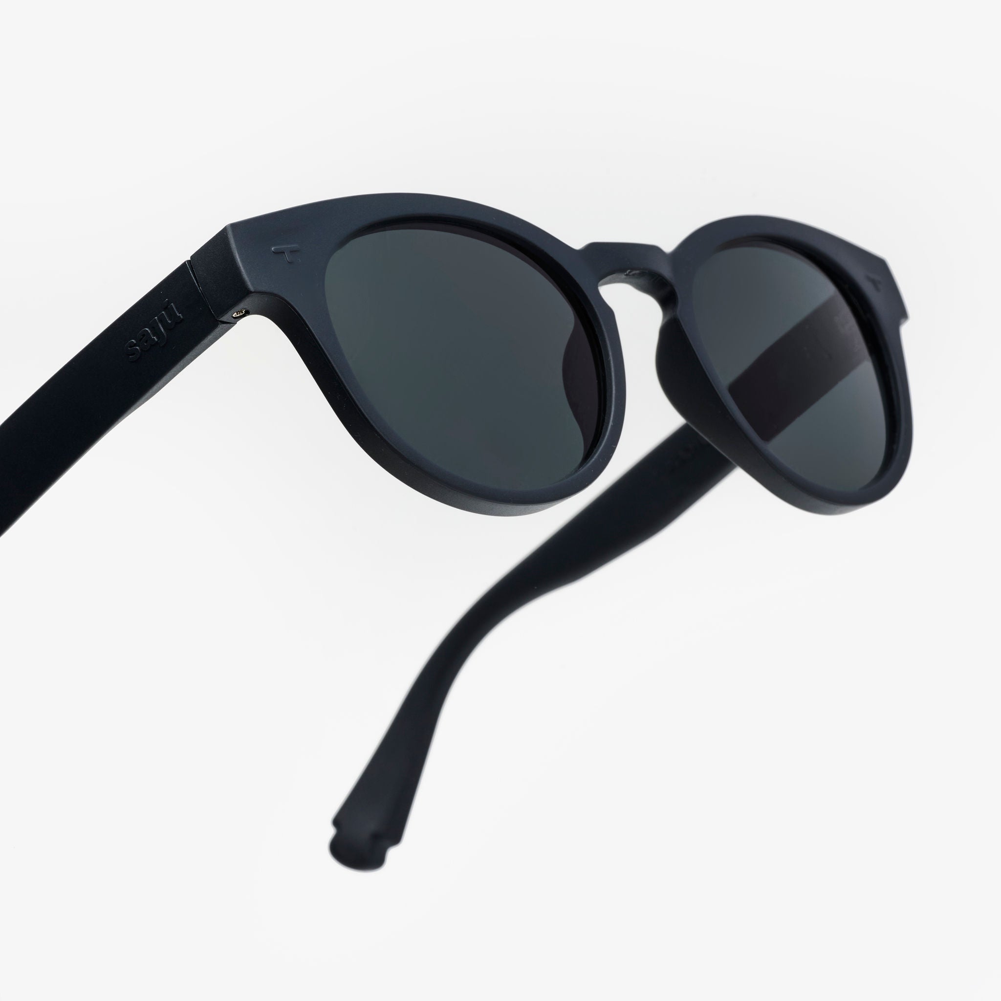 Mutvorhd Black - Sajú Colombia