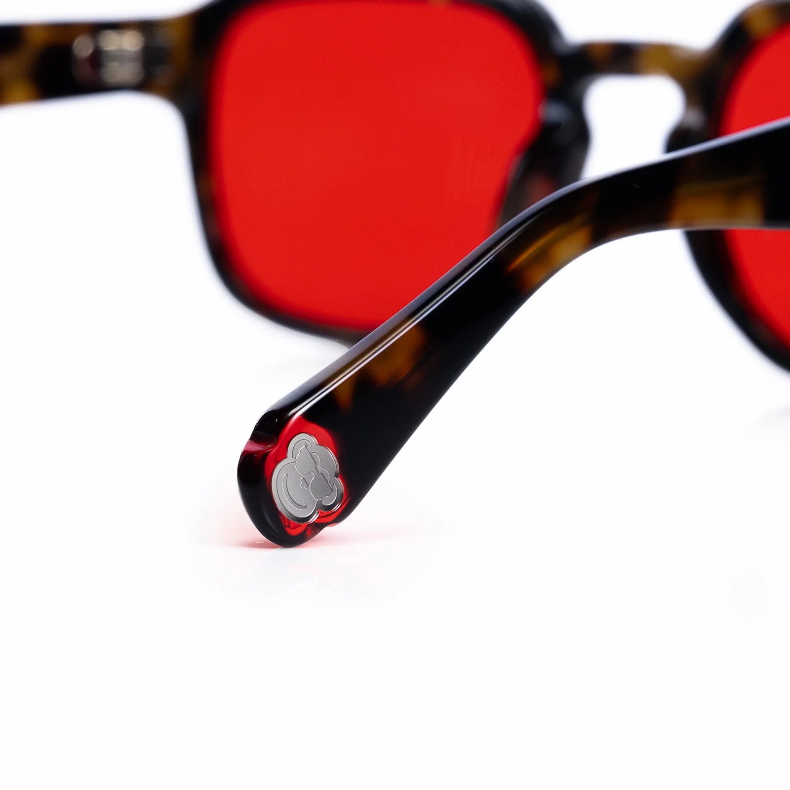 Las Calidosas Dark Brown - Lente Rojo