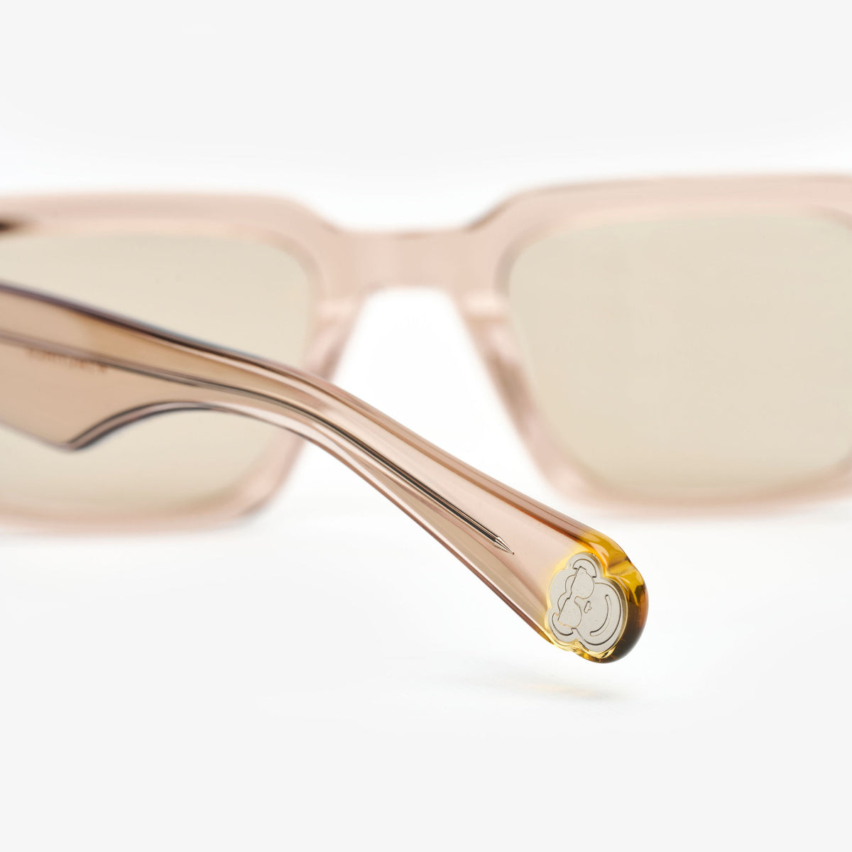 Gafas Sajú M52 Sol (M54C101S) — detalle