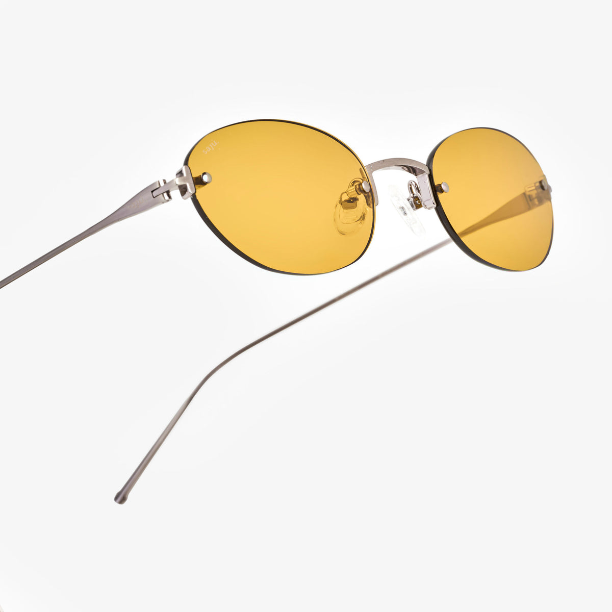 Gafas Sajú M52 Sol (M55C301S) — diagonal