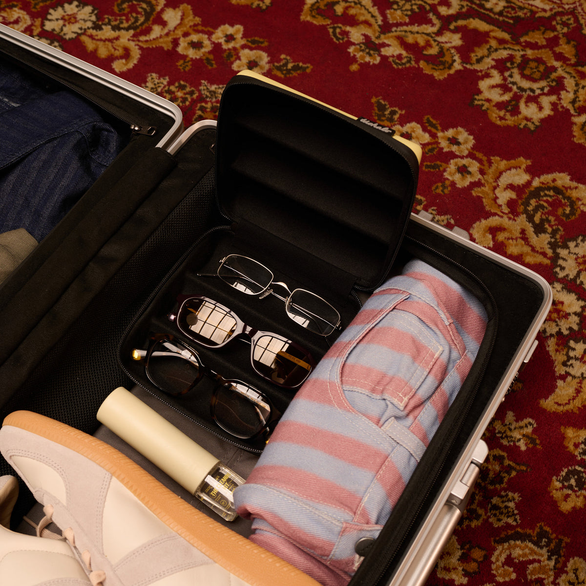 Travel Case - Pastel yellow