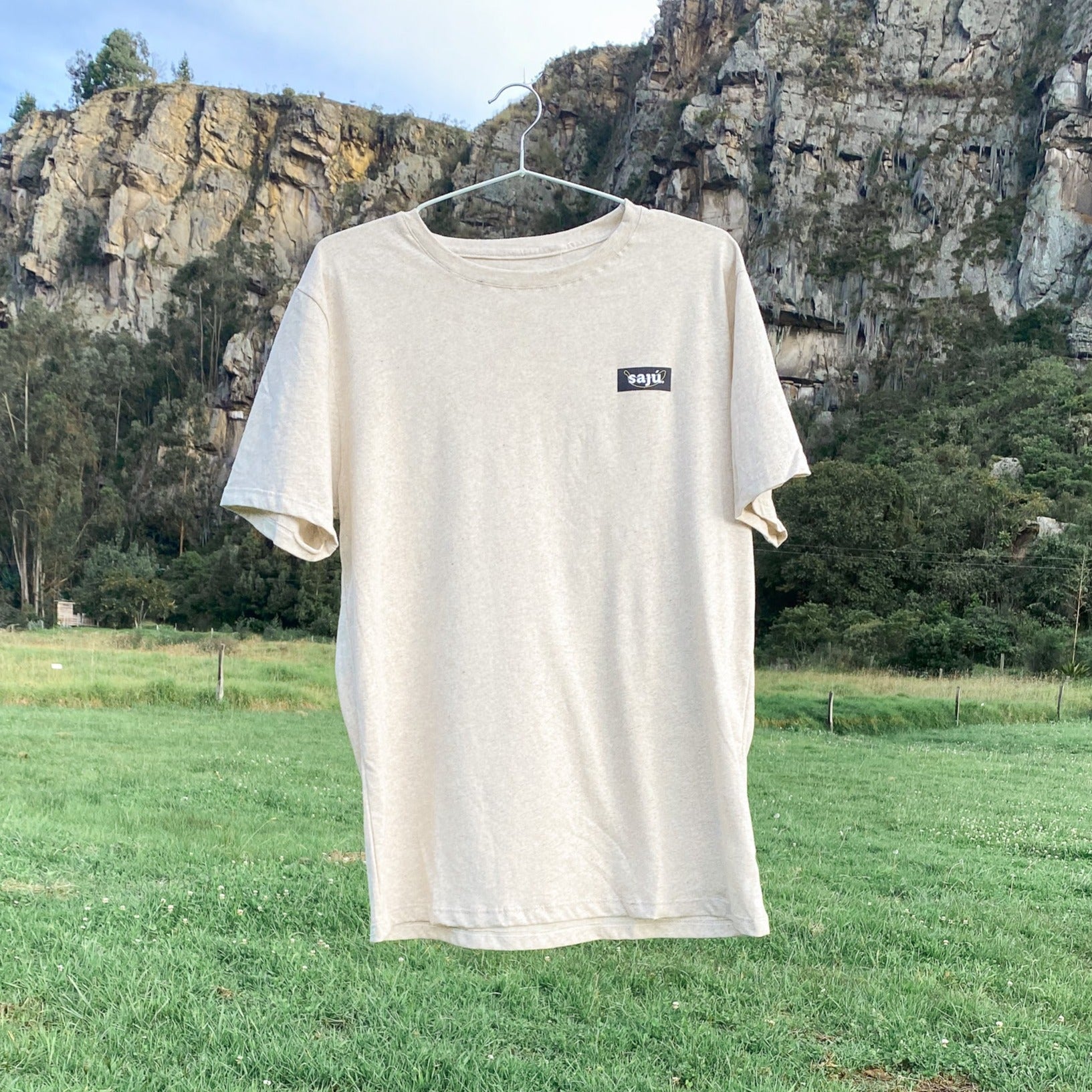 Camiseta básica - Crema